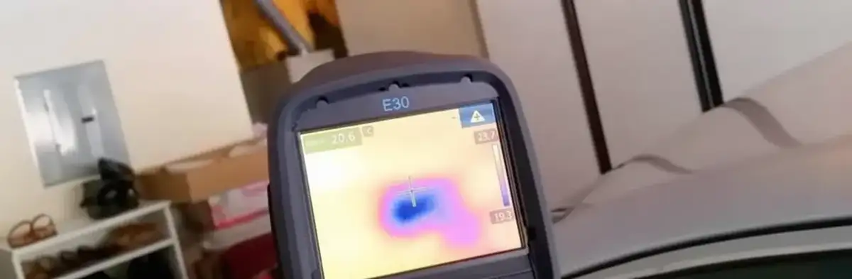 mold inspection using thermal imaging technology to detect moisture and hidden mold in a home in Louisville, KY